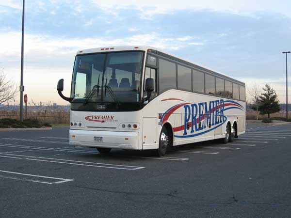 深圳商務用車如何選?企業(yè)選擇商務用車的好處?